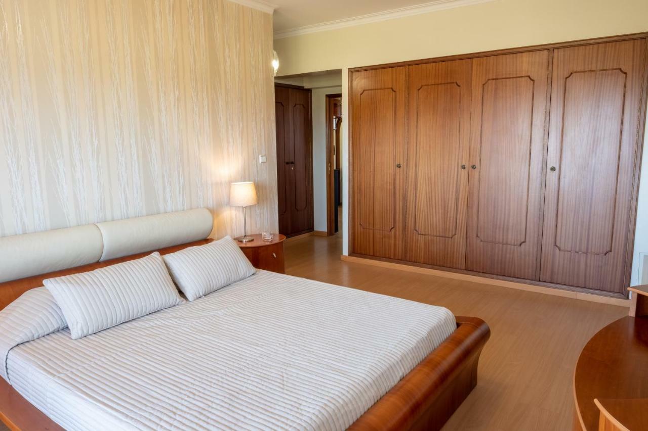 Window To The Sea Apartment Oeiras Exterior foto