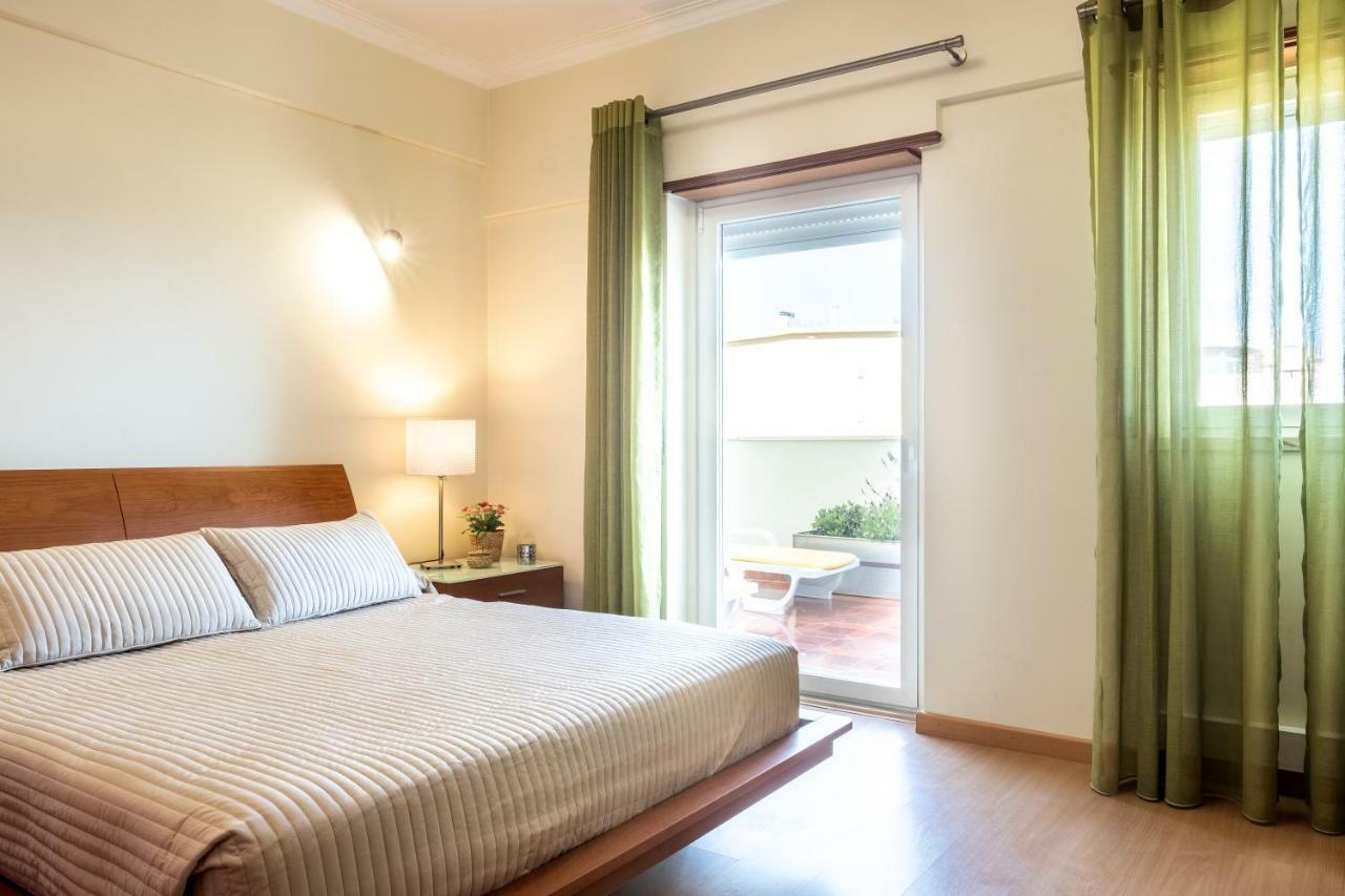 Window To The Sea Apartment Oeiras Exterior foto