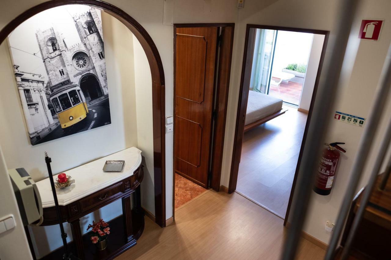 Window To The Sea Apartment Oeiras Exterior foto