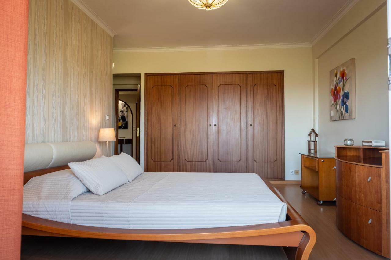 Window To The Sea Apartment Oeiras Exterior foto