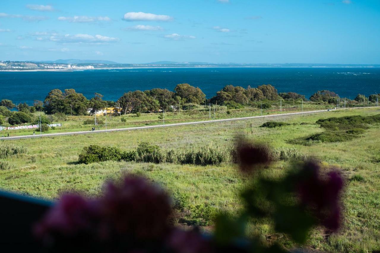 Window To The Sea Apartment Oeiras Exterior foto